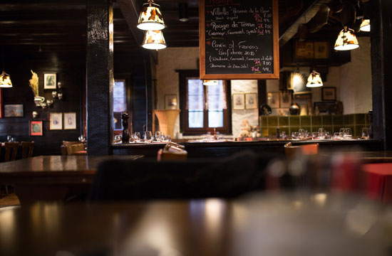 Restaurants & Hotels